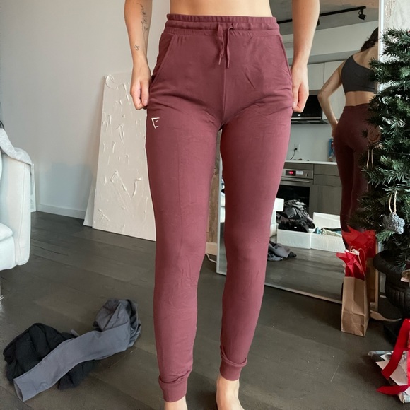Gymshark Pippa Training Joggers - Picture 1 of 4